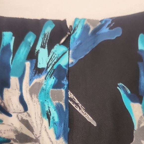 Studio I Black and Blue Floral Midi Dress - Picture 10 of 12